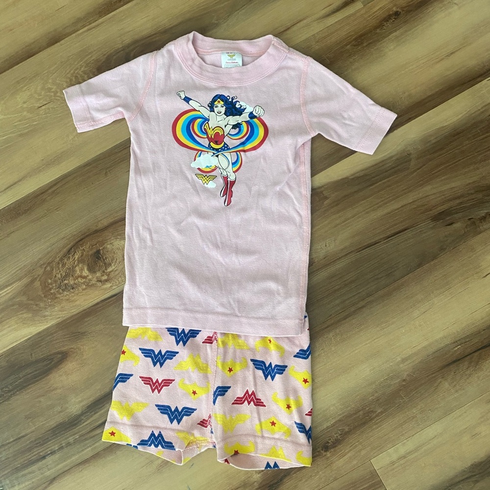 Hanna Andersson size 4 pajamas